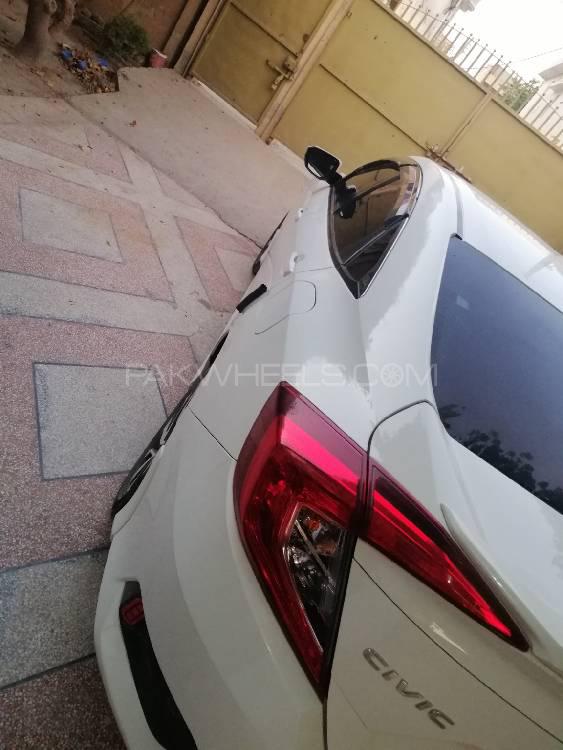 Honda Civic 2018 for Sale in Multan Honda Civic 2018 for Sale in Multan Image-3