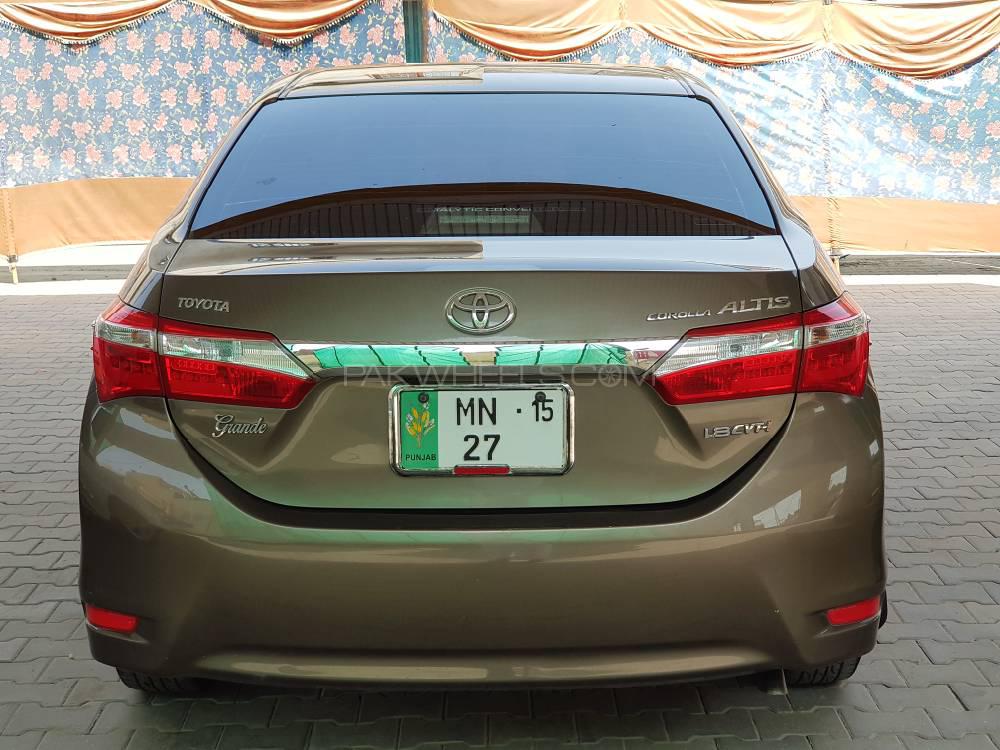 Toyota Corolla 2014 for Sale in Multan Toyota Corolla 2014 for Sale in Multan Image-2