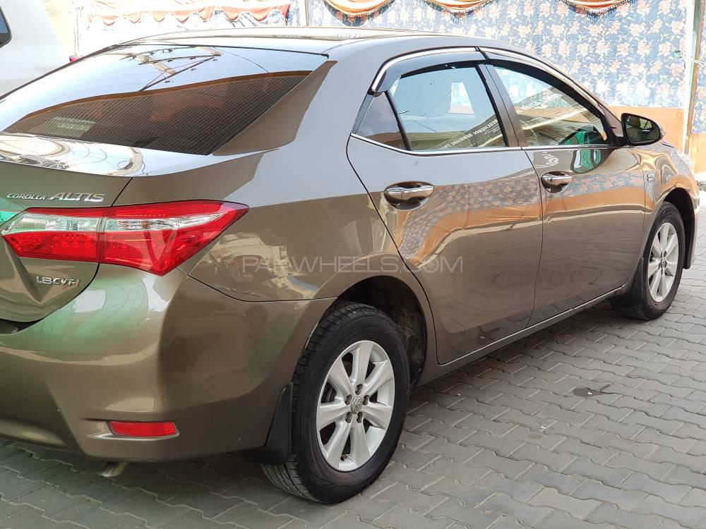 Toyota Corolla 2014 for Sale in Multan Toyota Corolla 2014 for Sale in Multan Image-3