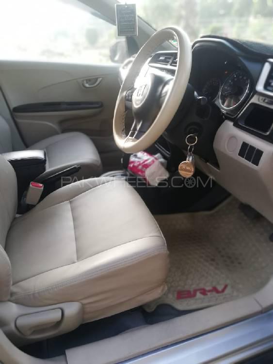 Honda BR-V 2017 for Sale in Multan Honda BR-V 2017 for Sale in Multan Image-10