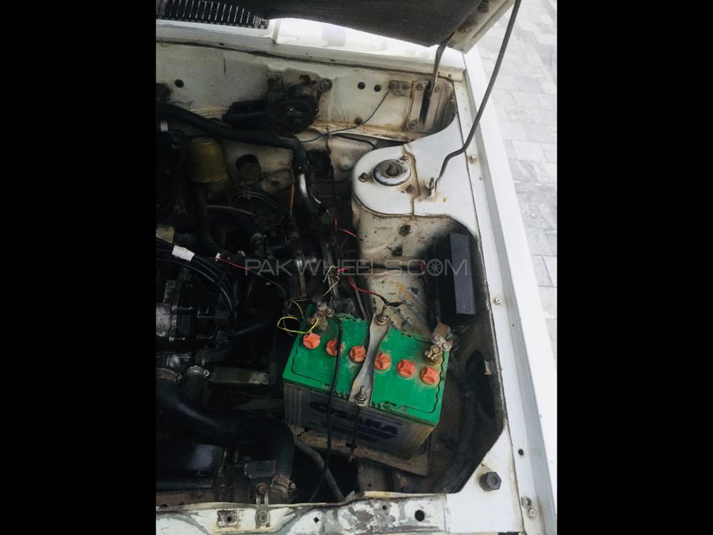 Nissan Sunny 1988 for Sale in Nowshera Nissan Sunny 1988 for Sale in Nowshera Image-8