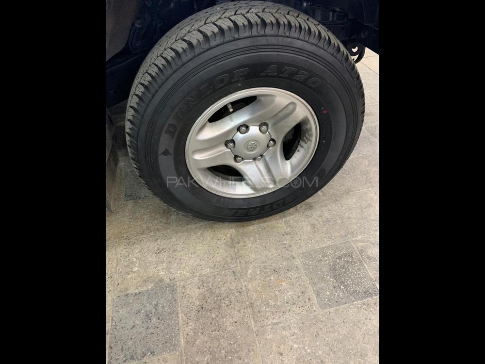 Toyota Prado 2002 for Sale in Sargodha Toyota Prado 2002 for Sale in Sargodha Image-7