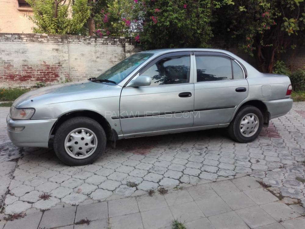 Toyota Corolla 2001 for Sale in Lahore Image-1