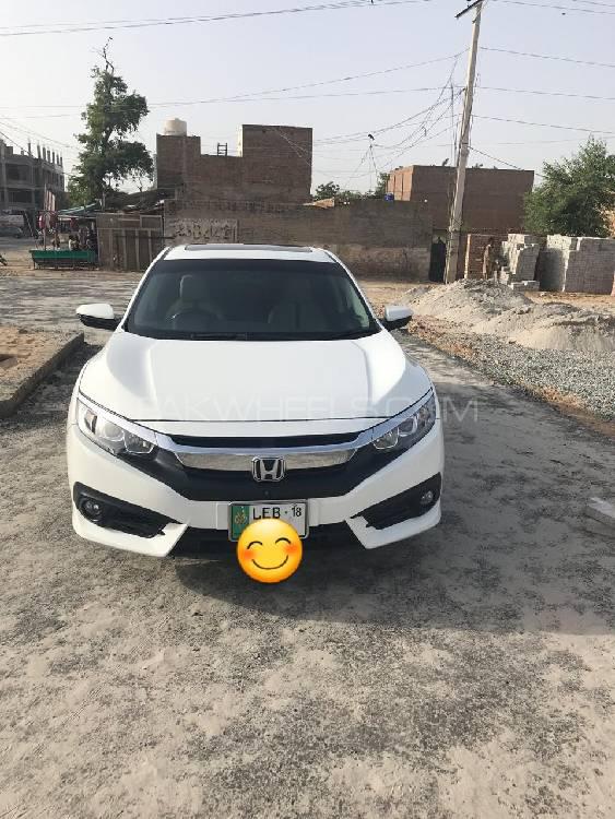 Honda Civic 2018 for Sale in Vehari Honda Civic 2018 for Sale in Vehari Image-2