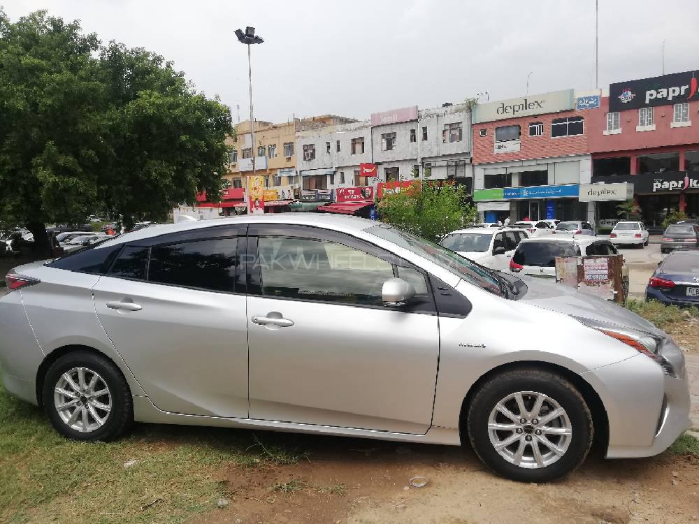 Toyota Prius 2017 for Sale in Islamabad Toyota Prius 2017 for Sale in Islamabad Image-6