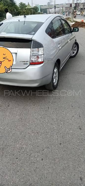 Toyota Prius 2006 for Sale in Faisalabad Toyota Prius 2006 for Sale in Faisalabad Image-2