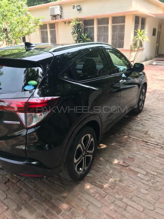 Honda Vezel 2016 for Sale in Rawalpindi Honda Vezel 2016 for Sale in Rawalpindi Image-11