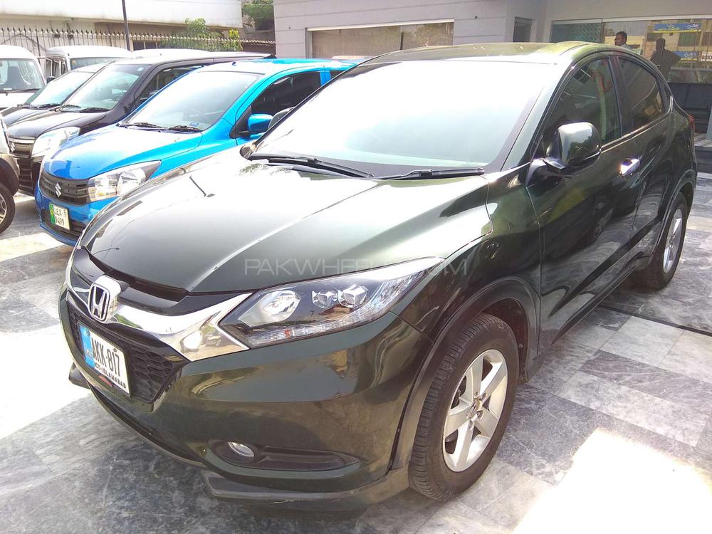 Honda Vezel 2014 for Sale in Lahore Honda Vezel 2014 for Sale in Lahore Image-3