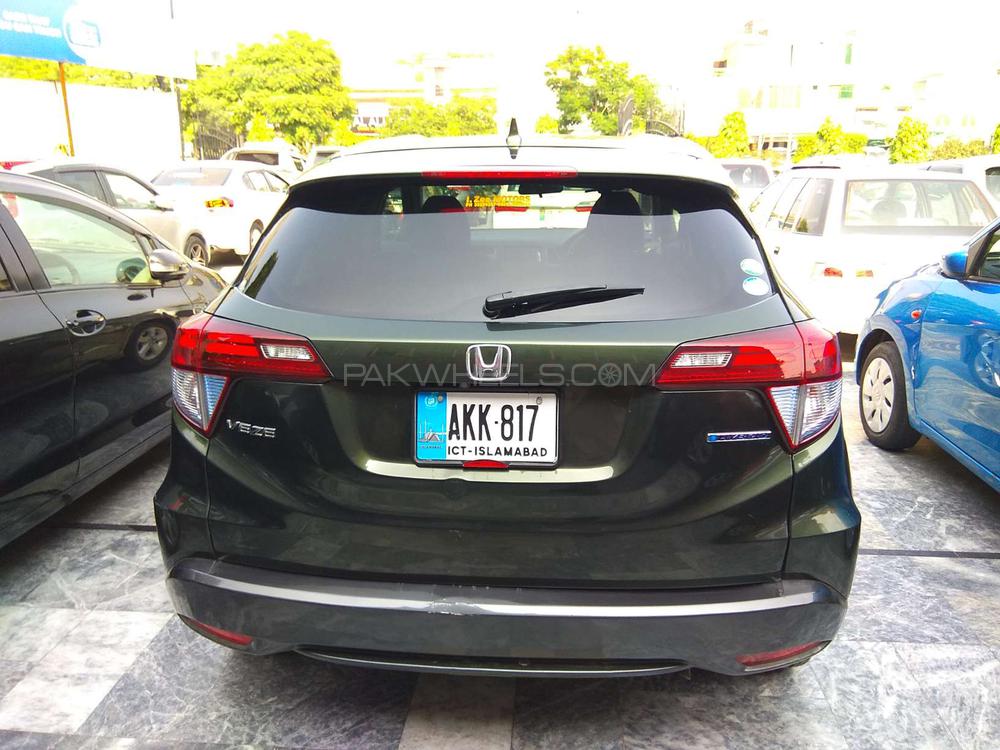 Honda Vezel 2014 for Sale in Lahore Honda Vezel 2014 for Sale in Lahore Image-13