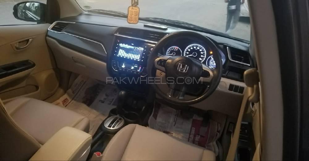 Honda BR-V 2017 for Sale in Karachi Honda BR-V 2017 for Sale in Karachi Image-11