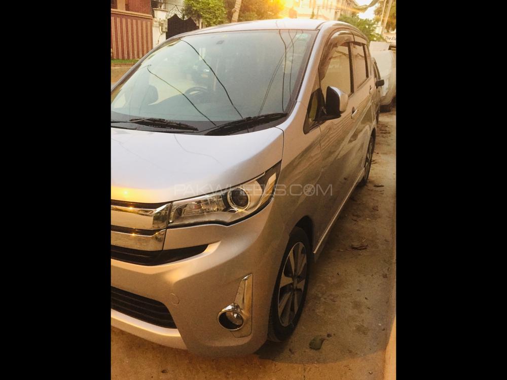 مٹسوبیشی ای کے کسٹم 2014 for Sale in کراچی مٹسوبیشی ای کے کسٹم 2014 for Sale in کراچی Image-3