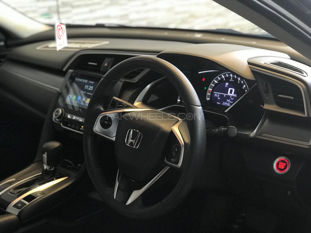 Honda Civic 2016 for Sale in Faisalabad Honda Civic 2016 for Sale in Faisalabad Image-4