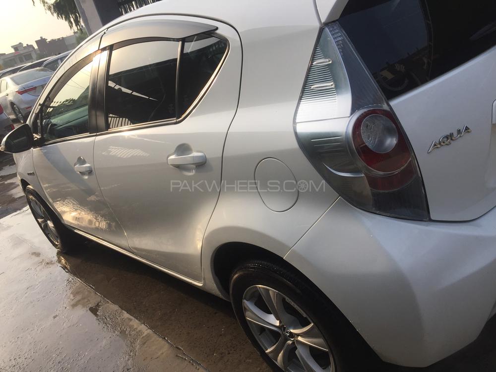 ٹویوٹا اکوا 2013 for Sale in گجرانوالہ ٹویوٹا اکوا 2013 for Sale in گجرانوالہ Image-3