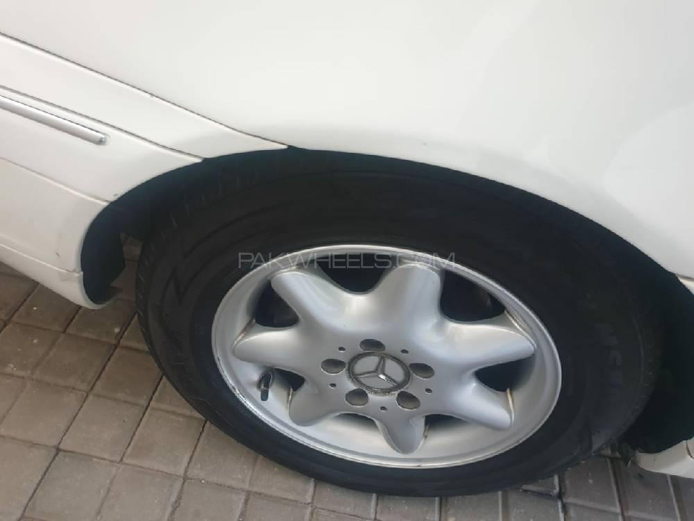 Mercedes Benz C Class 2001 for Sale in Rawalpindi Mercedes Benz C Class 2001 for Sale in Rawalpindi Image-16