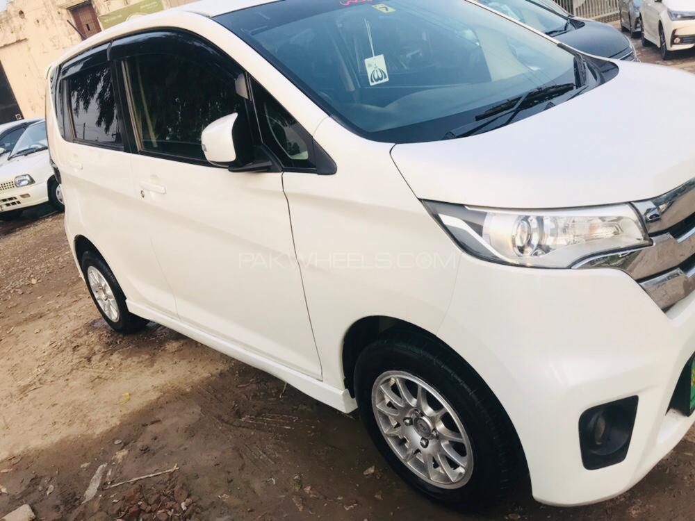 Nissan Dayz Highway Star 2013 for Sale in Gujranwala Nissan Dayz Highway Star 2013 for Sale in Gujranwala Image-2