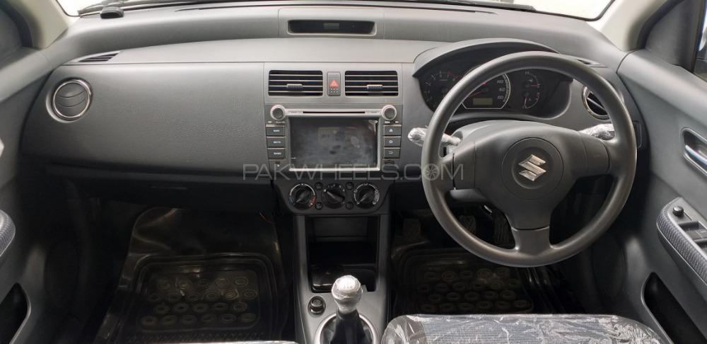 Suzuki Swift 2018 for Sale in Karachi Suzuki Swift 2018 for Sale in Karachi Image-3