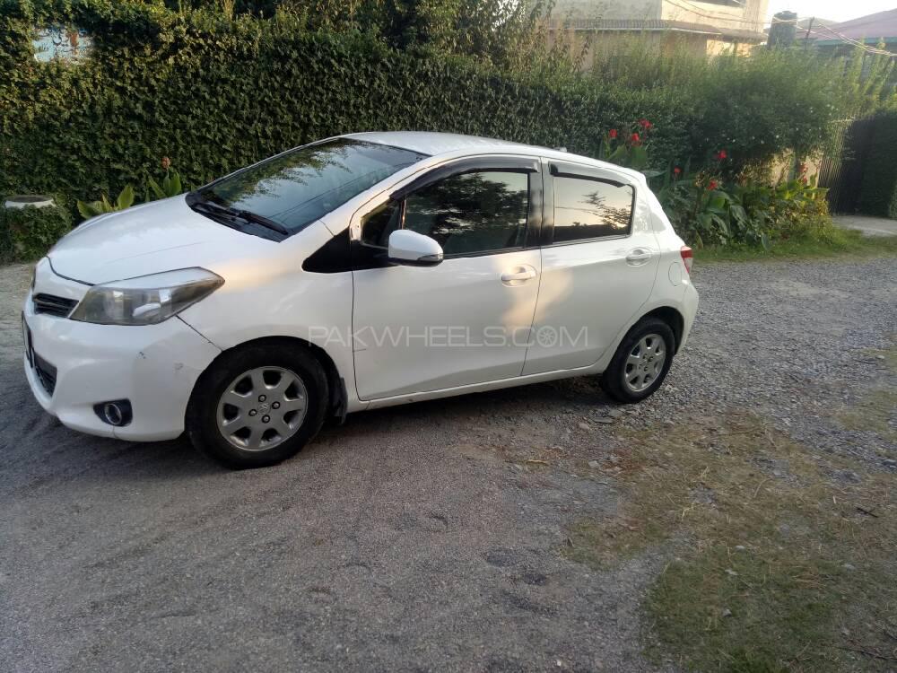 Toyota Vitz 2012 for Sale in Dera ismail khan Toyota Vitz 2012 for Sale in Dera ismail khan Image-9