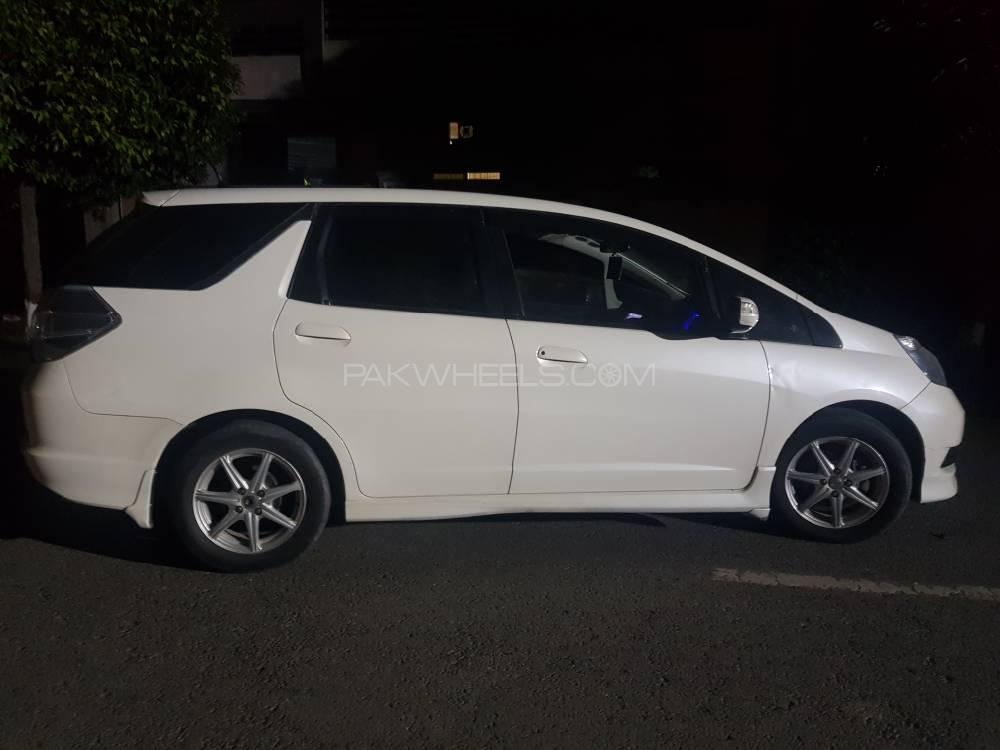 Honda Fit 2016 for Sale in Gujranwala Honda Fit 2016 for Sale in Gujranwala Image-12