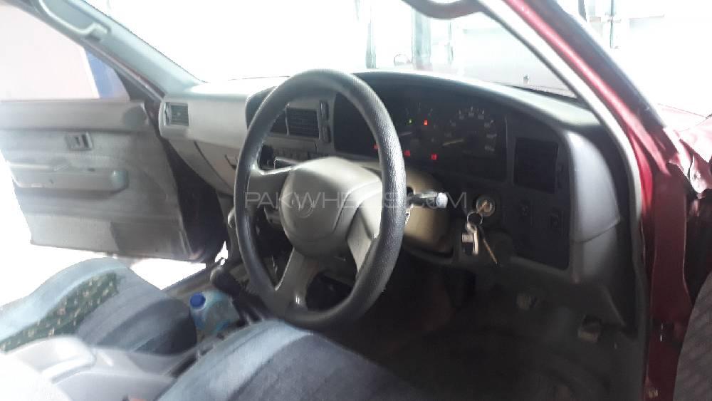 Toyota Surf 2006 for Sale in Abbottabad Toyota Surf 2006 for Sale in Abbottabad Image-7