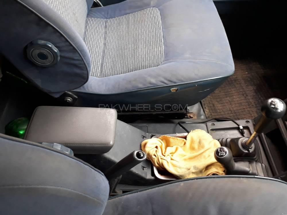Mitsubishi Pajero 1990 for Sale in Peshawar Mitsubishi Pajero 1990 for Sale in Peshawar Image-3
