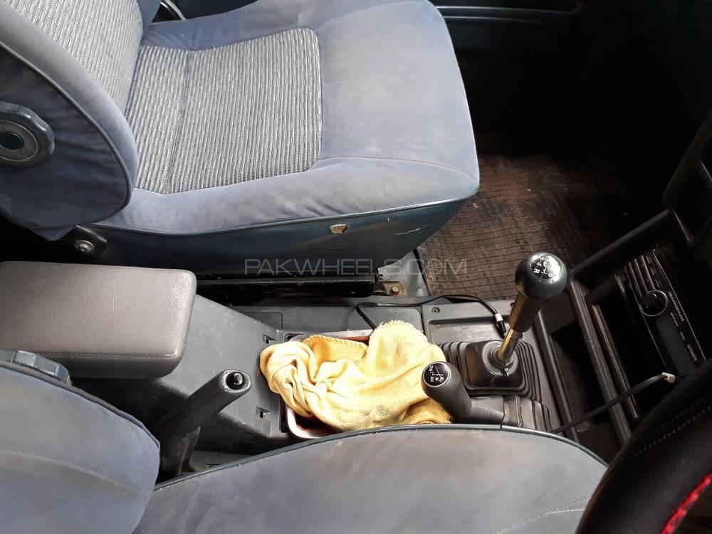 Mitsubishi Pajero 1990 for Sale in Peshawar Mitsubishi Pajero 1990 for Sale in Peshawar Image-5