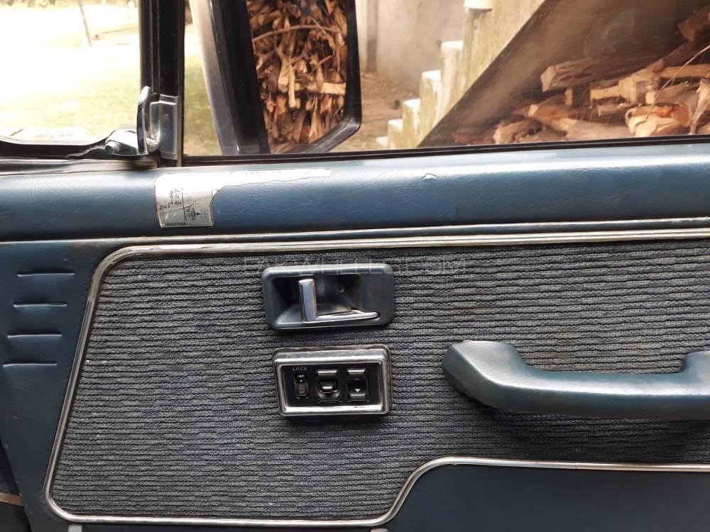 Mitsubishi Pajero 1990 for Sale in Peshawar Mitsubishi Pajero 1990 for Sale in Peshawar Image-6