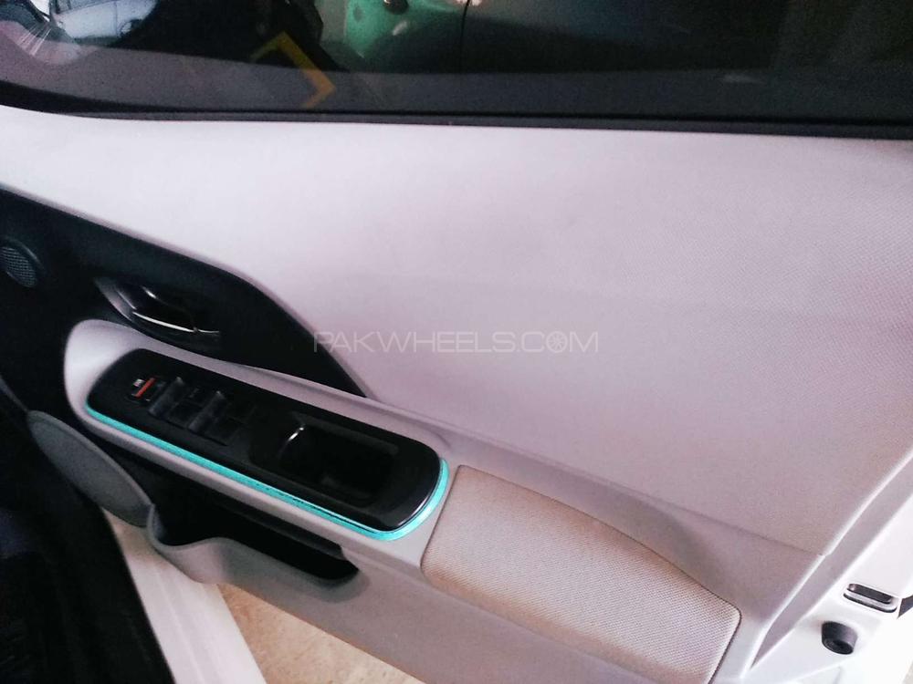 Toyota Aqua 2015 for Sale in Rawalpindi Toyota Aqua 2015 for Sale in Rawalpindi Image-9