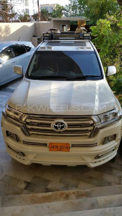 ٹویوٹا لینڈ کروزر 2013 for Sale in کراچی ٹویوٹا لینڈ کروزر 2013 for Sale in کراچی Image-2