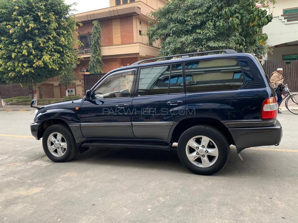 Toyota Land Cruiser 2003 for Sale in Lahore Toyota Land Cruiser 2003 for Sale in Lahore Image-9