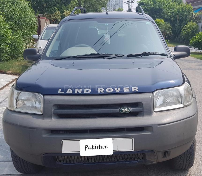 Land Rover Defender 2001 for Sale in Lahore Image-1