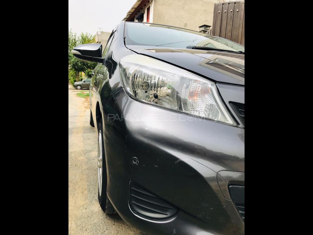 Toyota Vitz 2014 for Sale in Lahore Toyota Vitz 2014 for Sale in Lahore Image-10