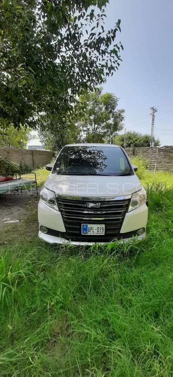 Toyota Noah 2015 for Sale in Islamabad Image-1