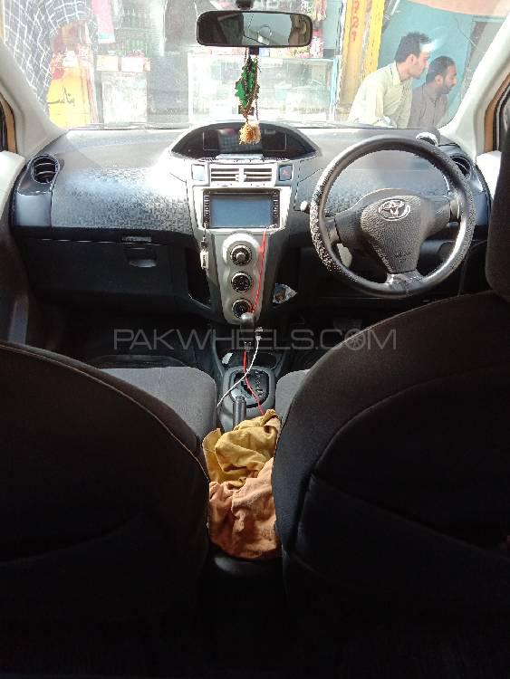 Toyota Vitz 2006 for Sale in Peshawar Toyota Vitz 2006 for Sale in Peshawar Image-5