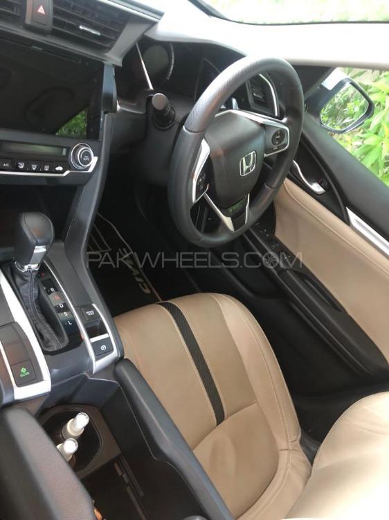ہونڈا سوک 2018 for Sale in لاہور ہونڈا سوک 2018 for Sale in لاہور Image-10