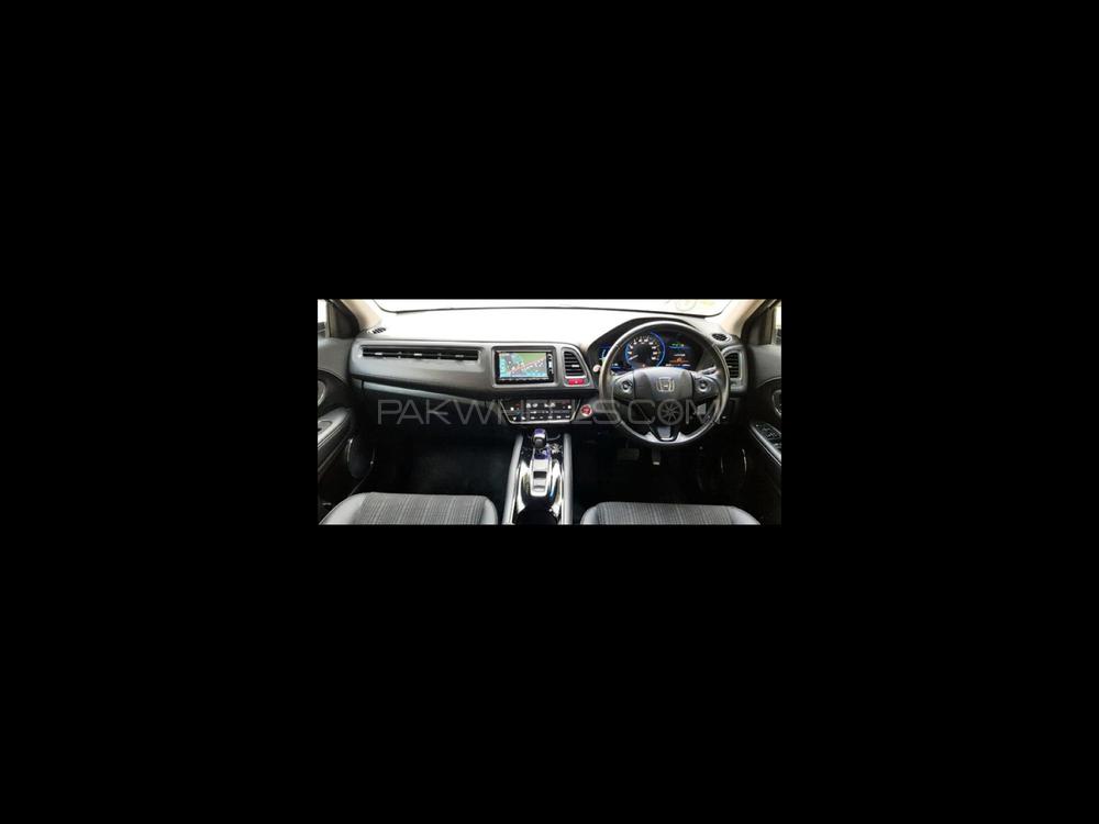 Honda Vezel 2014 for Sale in Islamabad Honda Vezel 2014 for Sale in Islamabad Image-3