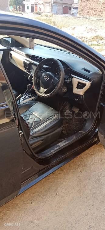 Toyota Corolla 2015 for Sale in Sahiwal Toyota Corolla 2015 for Sale in Sahiwal Image-5