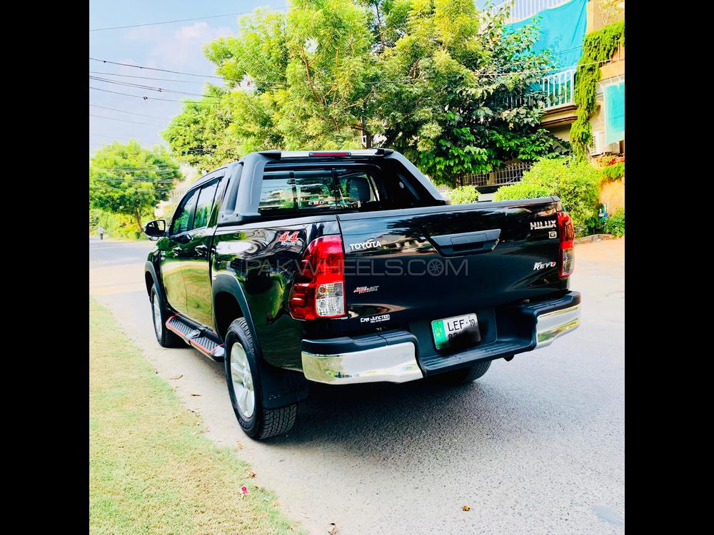 Toyota Hilux 2019 for Sale in Lahore Toyota Hilux 2019 for Sale in Lahore Image-6