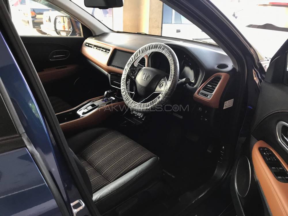 Honda Vezel 2016 for Sale in Rawalpindi Honda Vezel 2016 for Sale in Rawalpindi Image-12