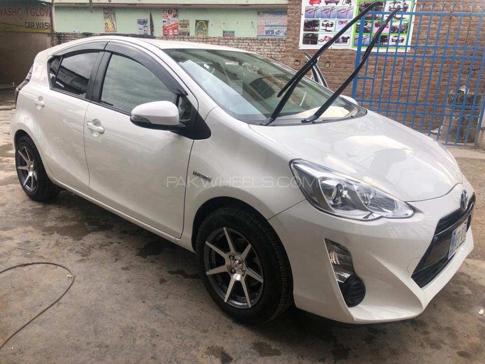 Toyota Aqua 2015 for Sale in Peshawar Toyota Aqua 2015 for Sale in Peshawar Image-4