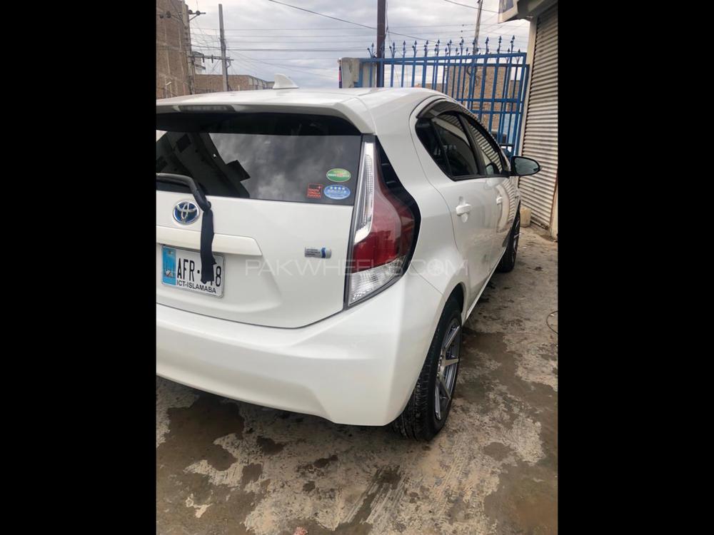 Toyota Aqua 2015 for Sale in Peshawar Toyota Aqua 2015 for Sale in Peshawar Image-5
