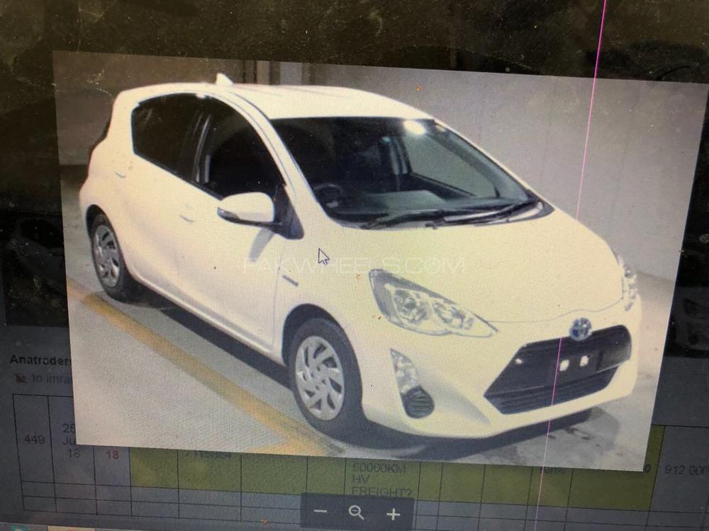 Toyota Aqua 2015 for Sale in Peshawar Toyota Aqua 2015 for Sale in Peshawar Image-7