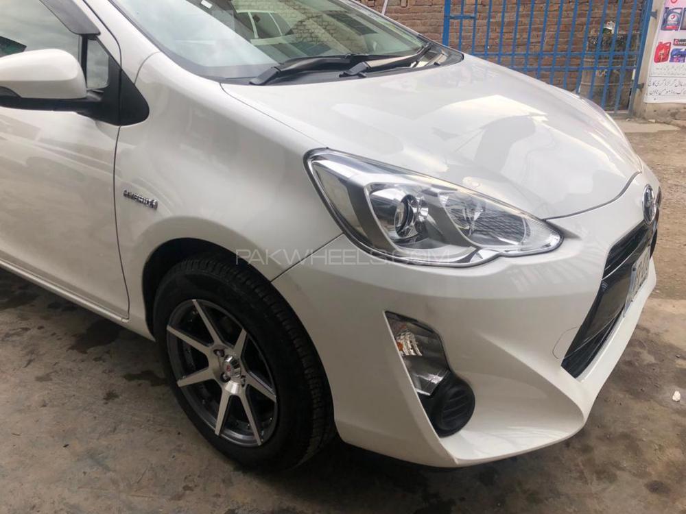 Toyota Aqua 2015 for Sale in Peshawar Toyota Aqua 2015 for Sale in Peshawar Image-3
