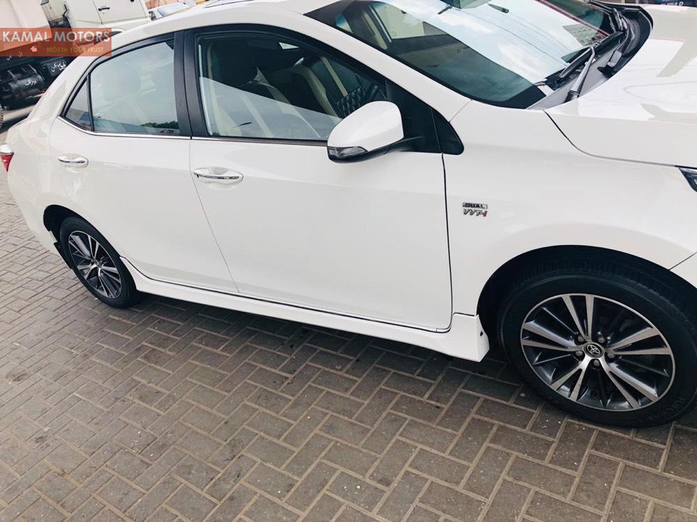 Toyota Corolla 2018 for Sale in Karachi Toyota Corolla 2018 for Sale in Karachi Image-10