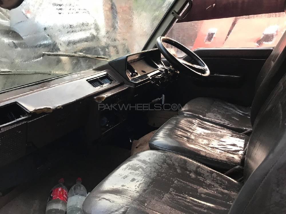 Toyota Hiace 1986 for Sale in Lahore Toyota Hiace 1986 for Sale in Lahore Image-8