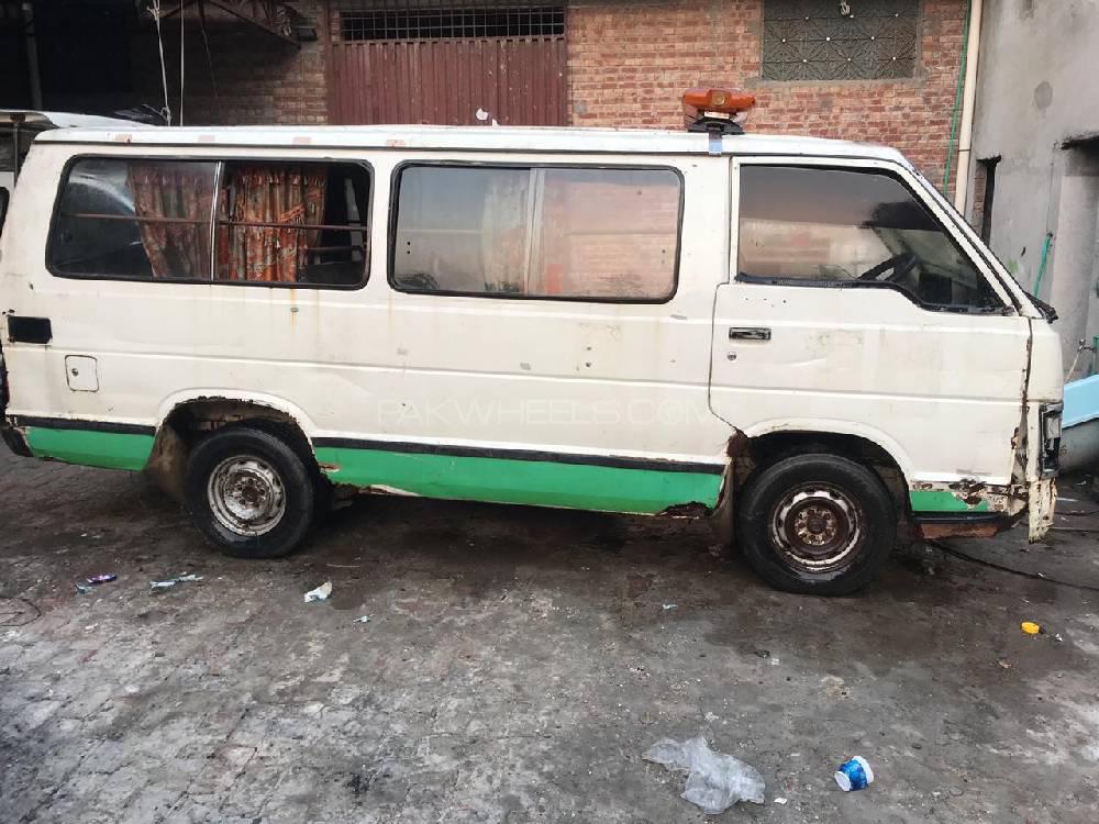 Toyota Hiace 1986 for Sale in Lahore Toyota Hiace 1986 for Sale in Lahore Image-3