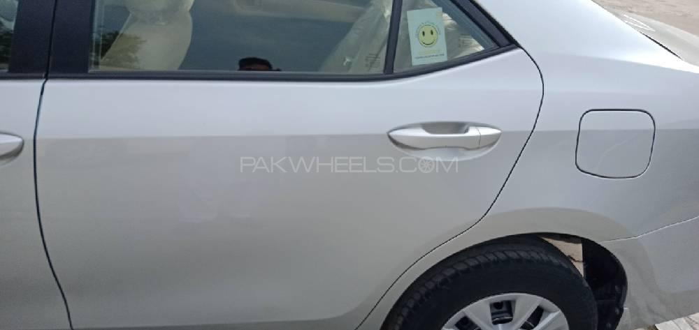Toyota Corolla 2017 for Sale in Peshawar Toyota Corolla 2017 for Sale in Peshawar Image-6