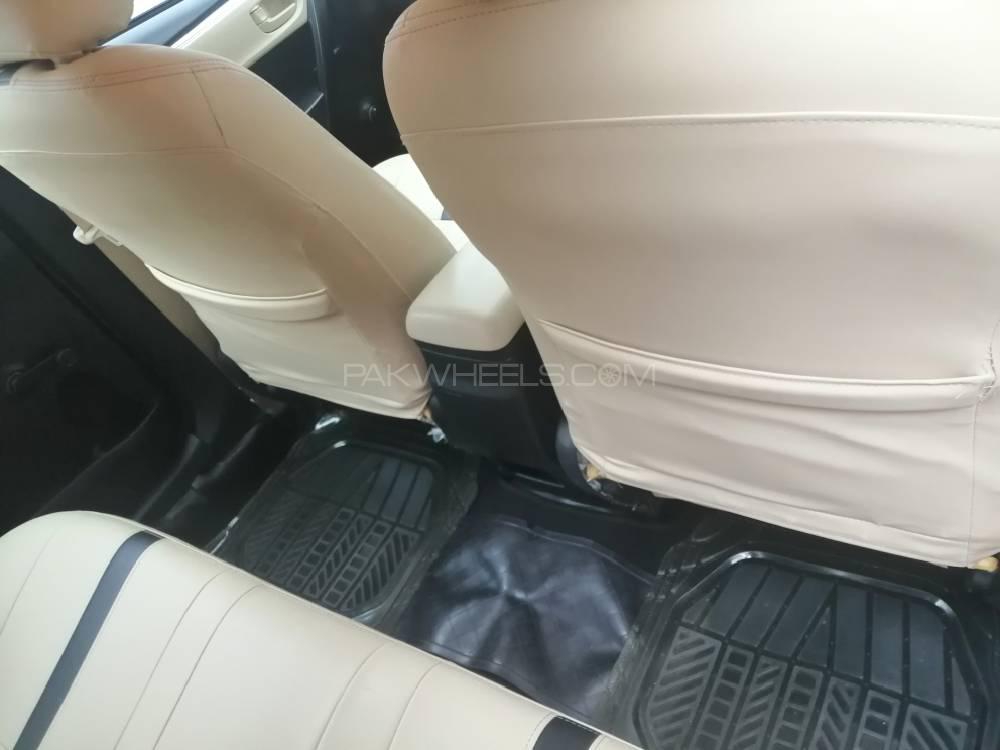 Toyota Corolla 2018 for Sale in Sahiwal Toyota Corolla 2018 for Sale in Sahiwal Image-9