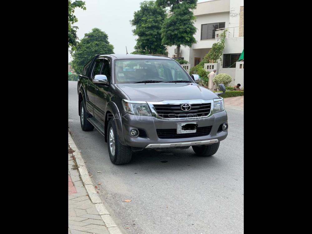 Toyota Hilux 2016 for Sale in Islamabad Toyota Hilux 2016 for Sale in Islamabad Image-8