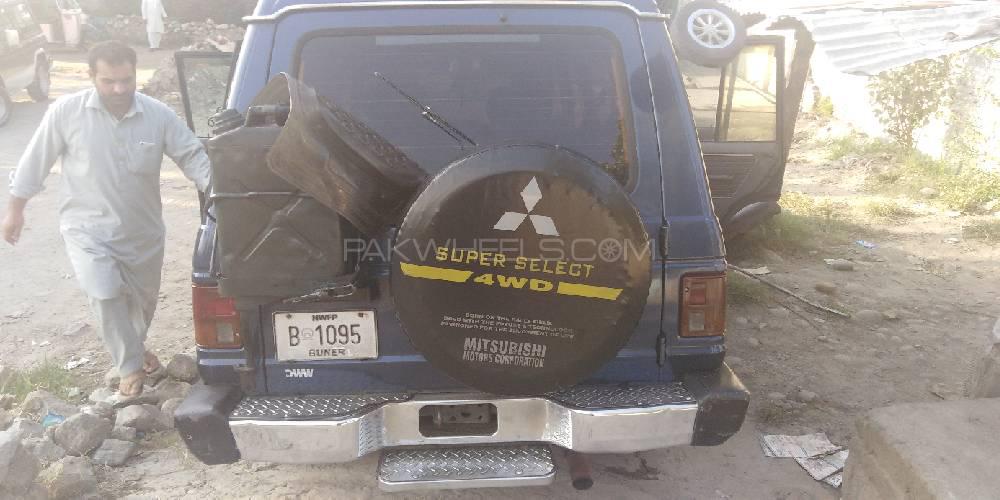 مٹسوبیشی پجیرو 1987 for Sale in سوات مٹسوبیشی پجیرو 1987 for Sale in سوات Image-5