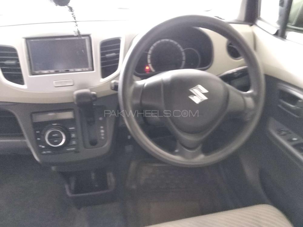 سوزوکی ویگن آر 2013 for Sale in لاہور سوزوکی ویگن آر 2013 for Sale in لاہور Image-10